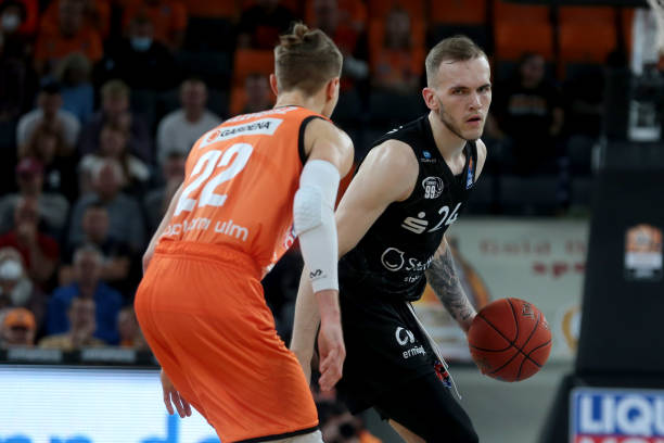 12年来英 12年来英