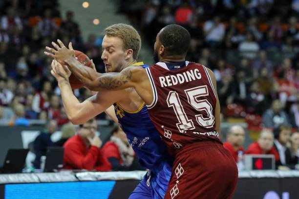 势压制对手 势压制对手