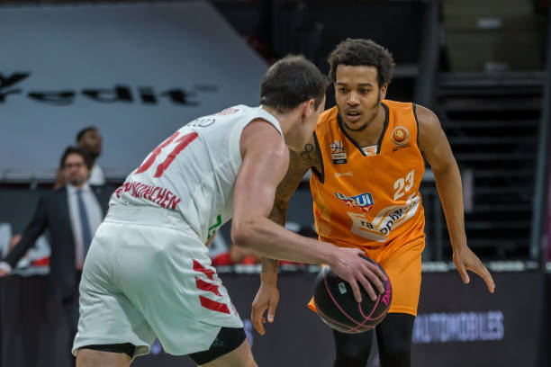 罗形成双后 罗形成双后